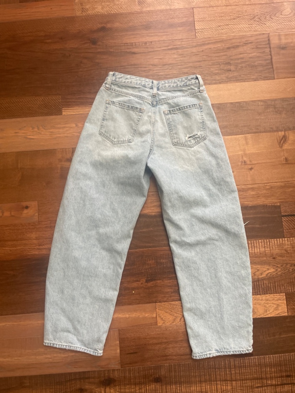 Womens Gap Curvy Barrel High Rise jeans - Picture 2 of 3